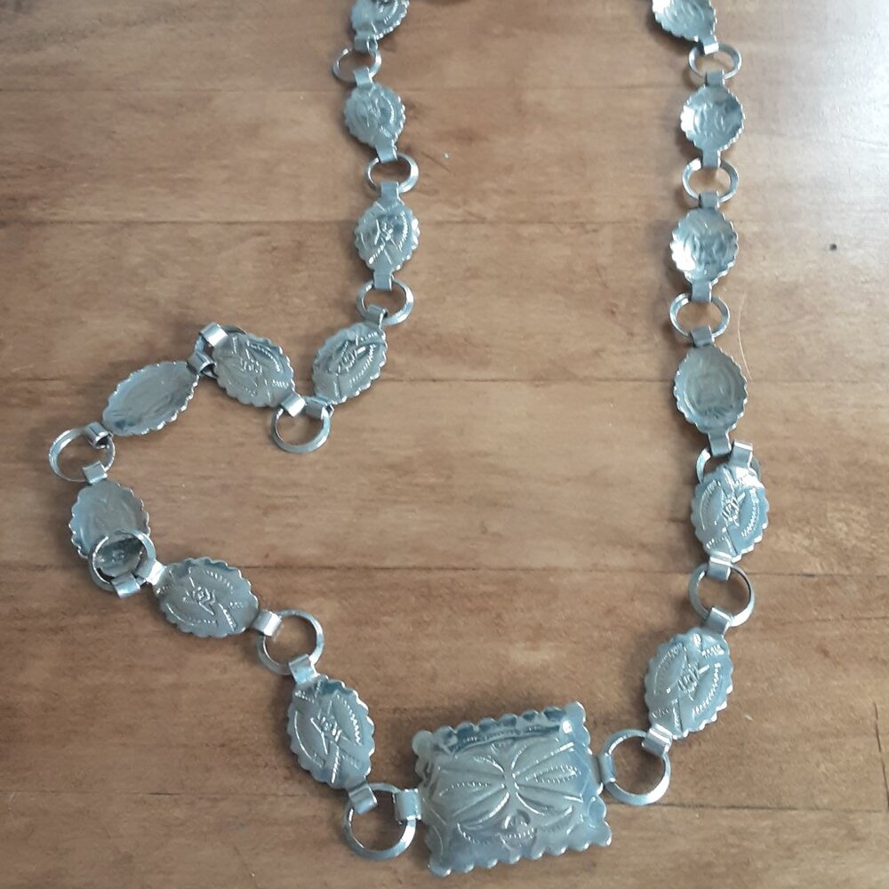 Vintage Silver Toned Native American Concha Belt